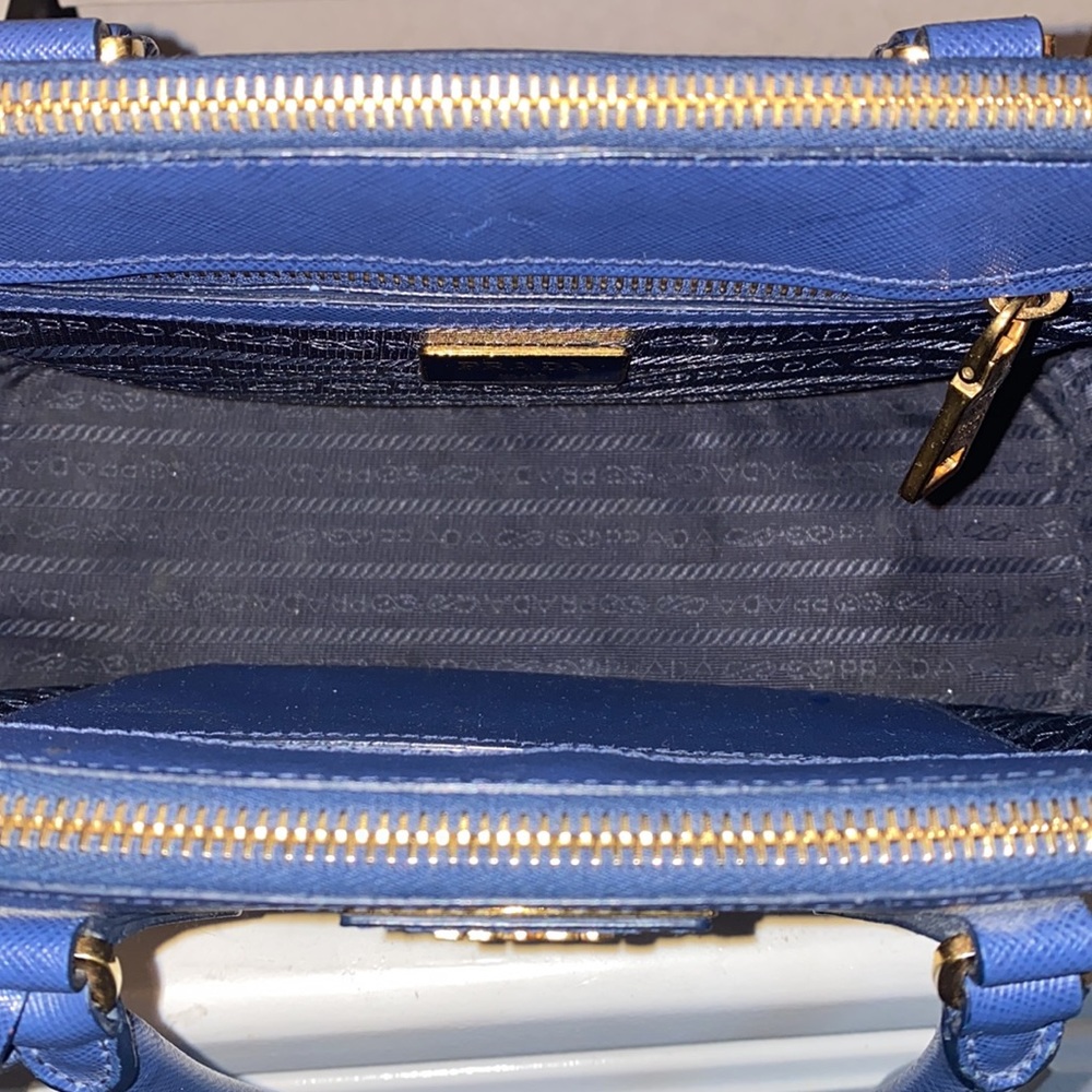 Authentic Prada bag like new lightly worn - Picture 2 of 5